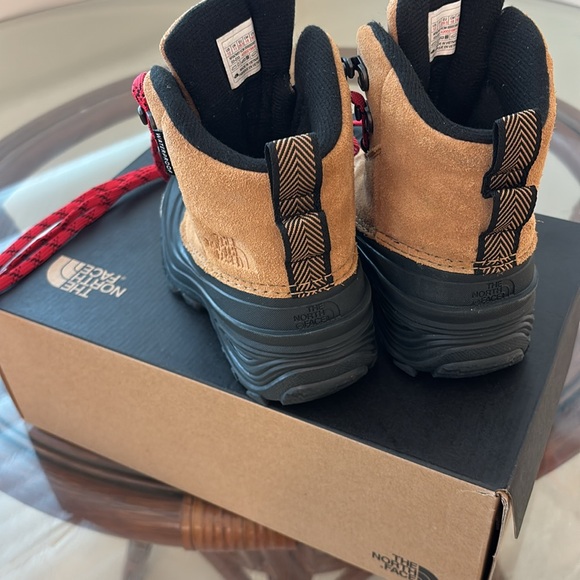 Northface kids winter boots - Picture 7 of 8